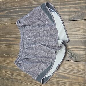 Lululemon Hotty Hot 2.5in Shorts Size 10